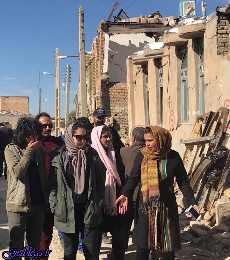 تصویر ، اقدام فرهنگی نیکی کریمی در مناطق زلزله زده