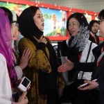 عکس) + دست ندادن مریلا زارعی با مرد چینی سوژه شد (