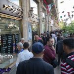 مردم در برابر صرافی‌ها تجمع نکنند/ دلار فقط به متقاضیان قانونی تعلق می‌گیرد ، بانک مرکزی